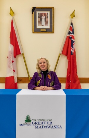 Portrait of Lois Thomson